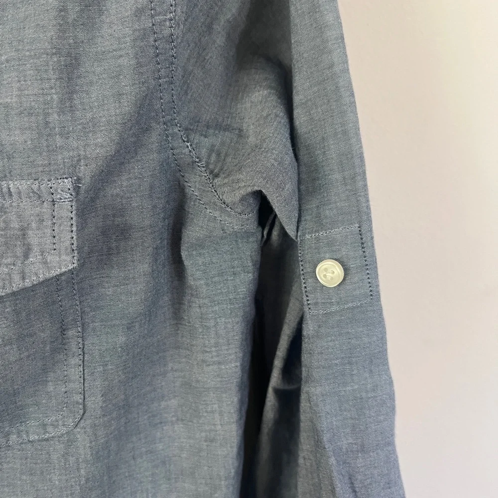 J. Crew Blue Casual Button Down Shirt with Long Sleeves 310